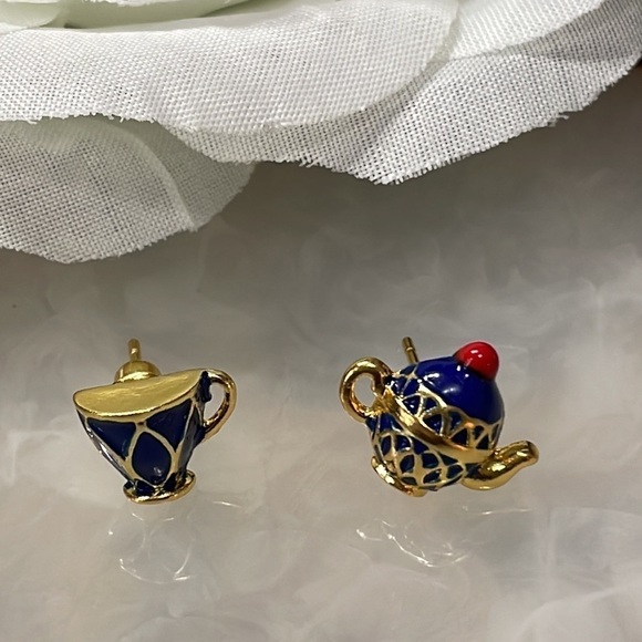 Mix Matched Blue Tea Time Cup Studs - Picture 5 of 12